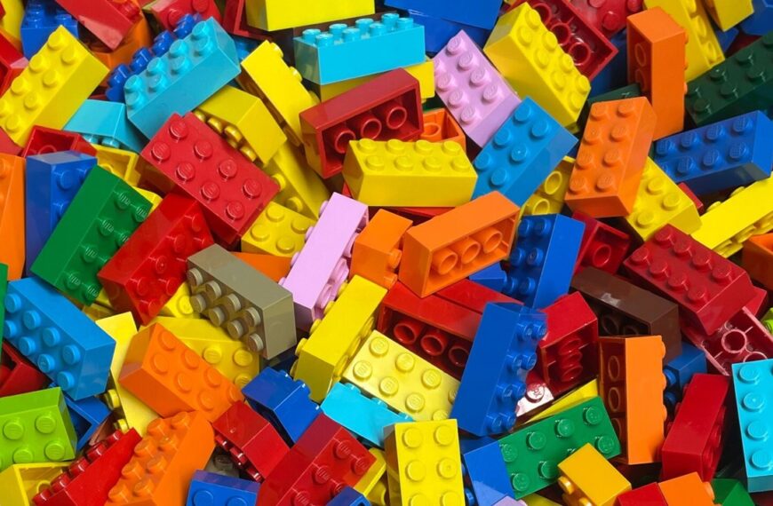 They were then requested to price each toy on its ease of use